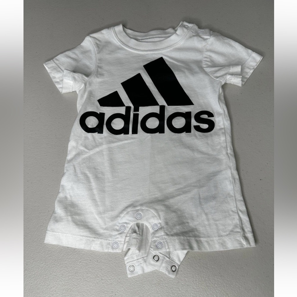 ADIDAS WHITE BLACK SHORTALL ROMPER INFANT 6 MOS NWOT